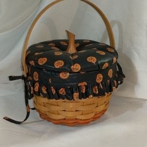 Longaberger 1996 Small Pumpkin Basket